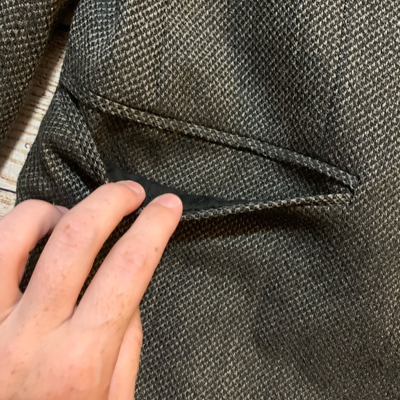 MOORE’s LINEAGE | 3 Button Charcoal Sports Coat - Picture 6 of 12